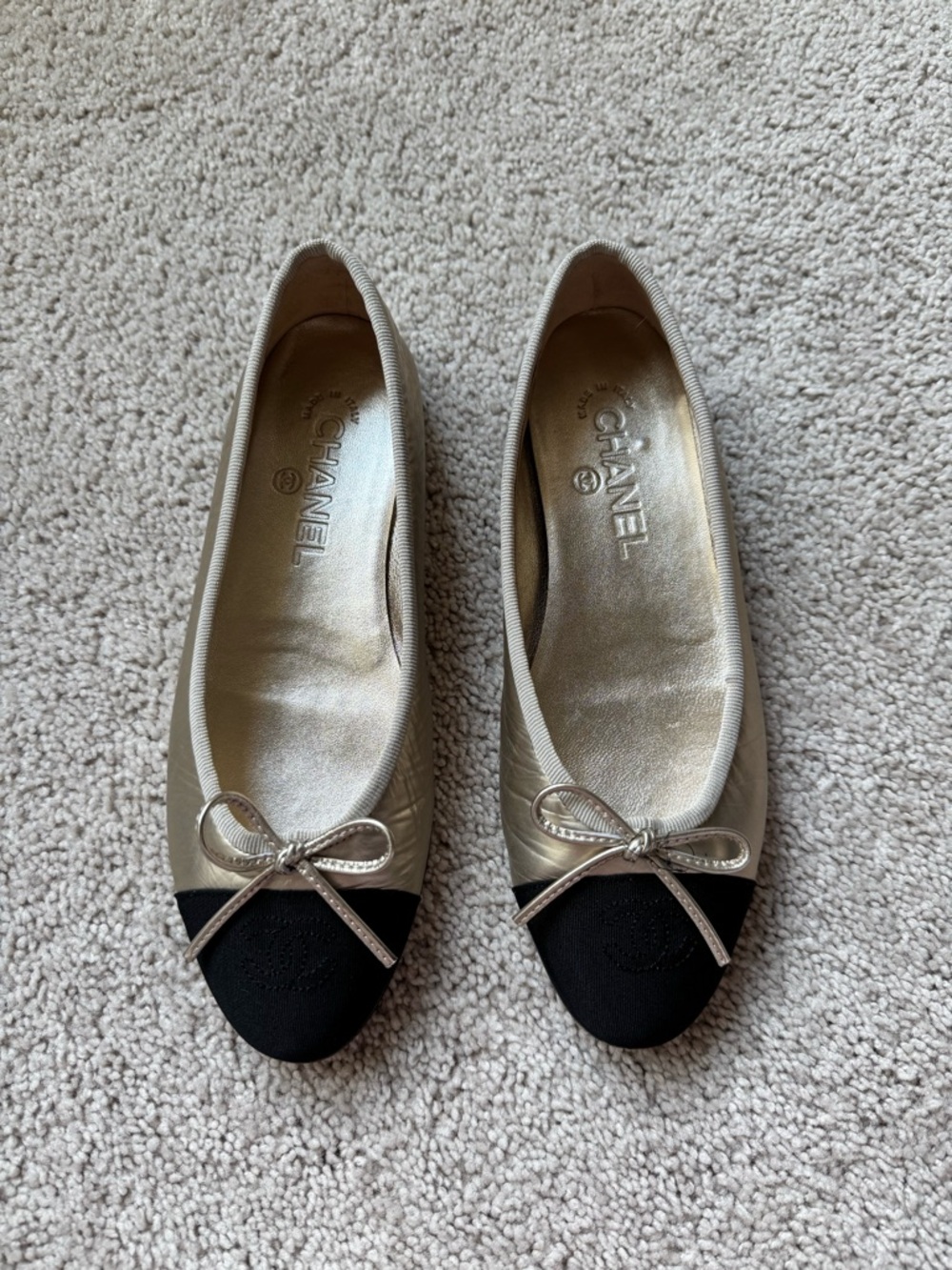 CHANEL 26C Laminated Lambskin Ballet Flats, Ballerinas, Size 37 / 36